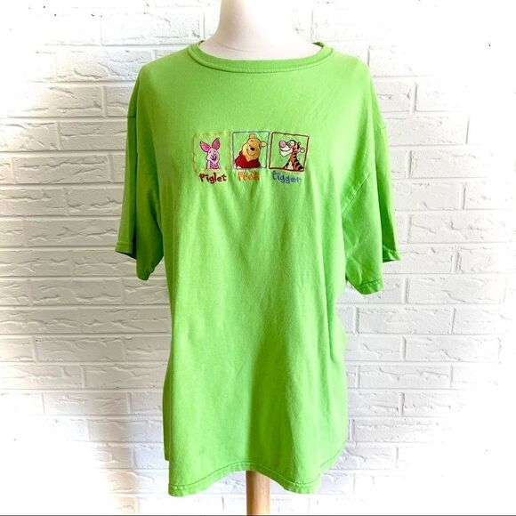 🚨4/$25 VINTAGE Winnie The Pooh Piglet Tiger Shirt Large - Picture 1 of 4